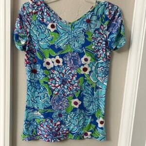 Lilly Pulitzer Blue Floral Short Sleeve Top